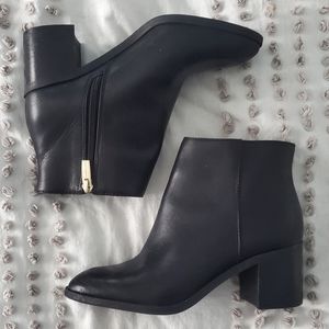 Black Vince Camuto booties